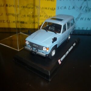 1/43 IXO Auto Plus Toyota Land Cruiser 1982 - 4wd