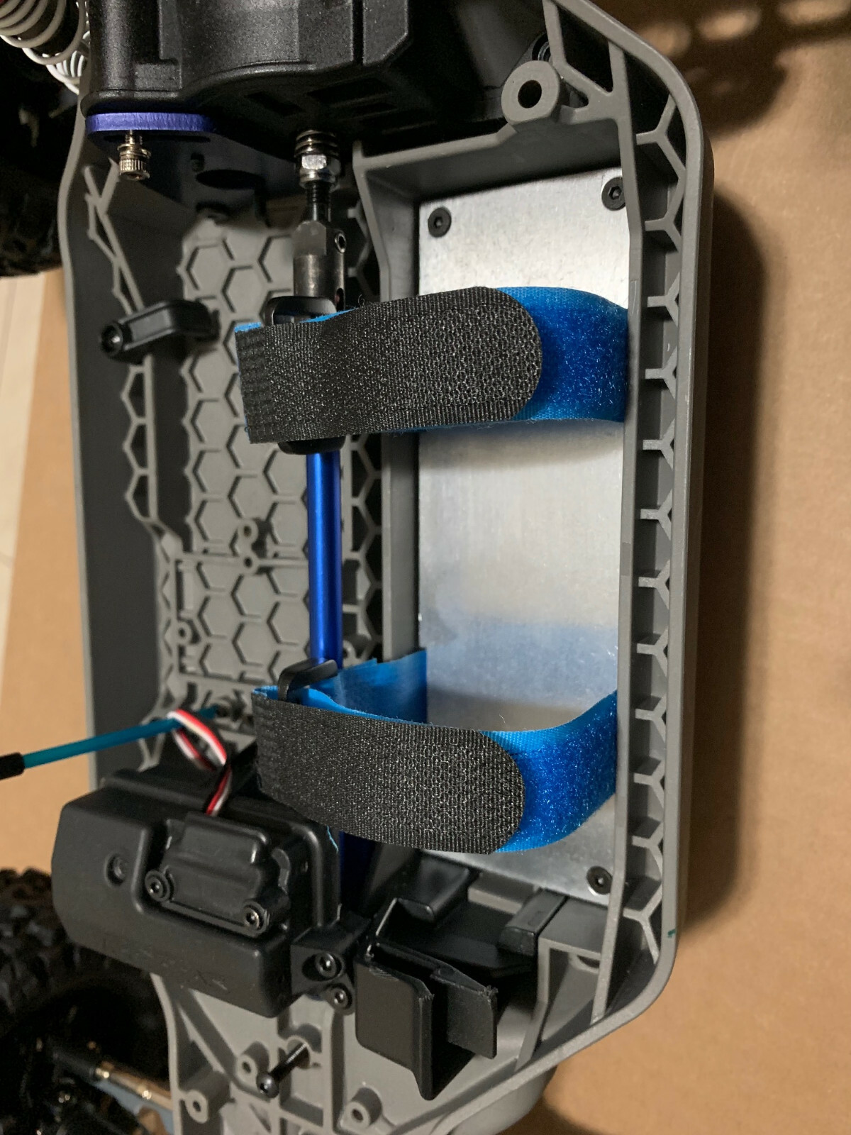 BANDEJAS DE BATERÍA DE ALUMINIO PARA Traxxas Rustler 4x4 4x4 VXL - - Image 2