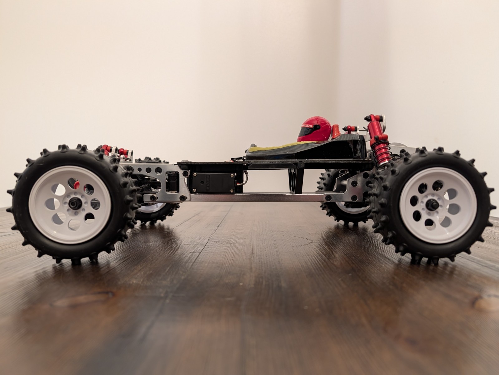 Buggy Kyosho Optima KYO30617B escala 1/10 4x4 con 2 carrocerías y soportes Optima Pro- - Image 4