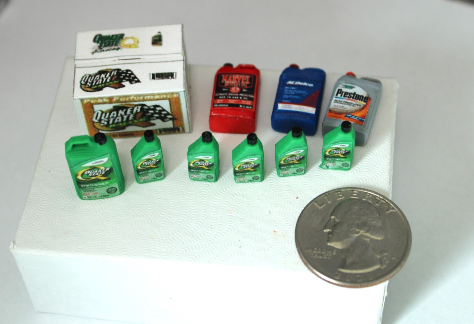 1/18 or 1/24; USelect Quaker State oil products Diorama, shop, Garage; 10 items - Image 2