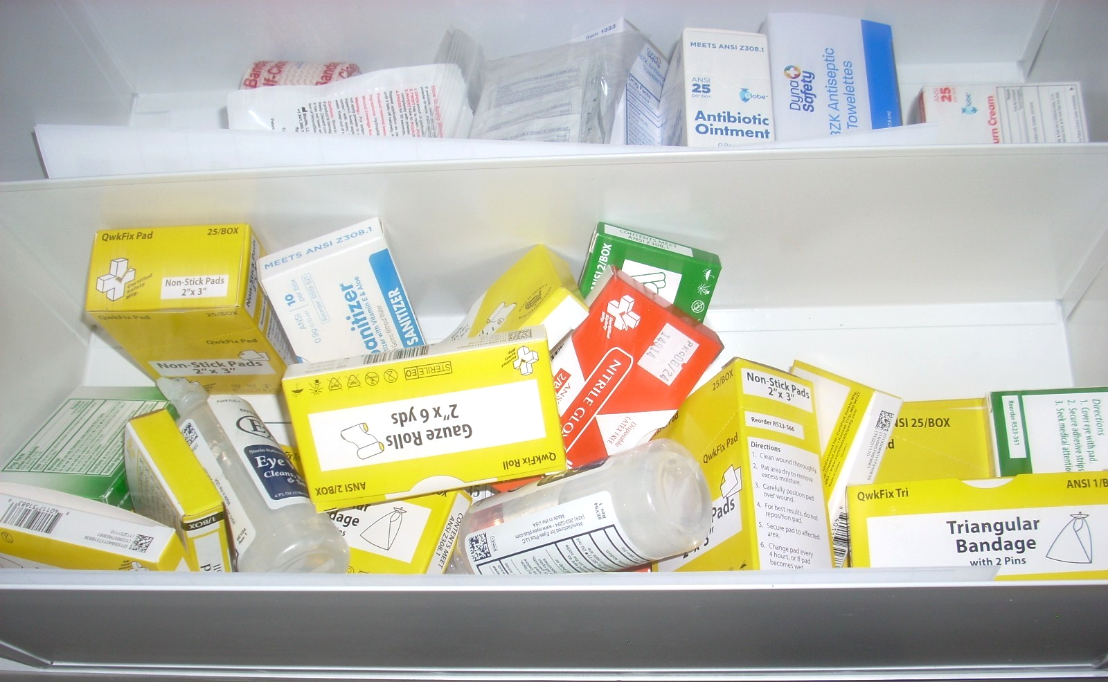 Kent K622-088 Jumbo Metal First Aid Medical Cabinet, Class B Stocked with Dent - Image 5