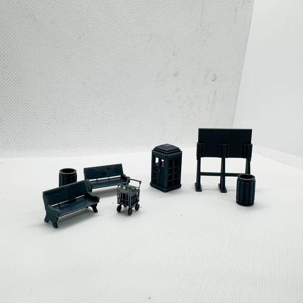 Yao's Studio 1/72 Diorama Train Station Accessory Set Phone Booth Bench Luggage - Image 3