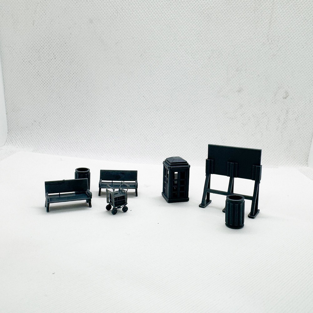 Yao's Studio 1/72 Diorama Train Station Accessory Set Phone Booth Bench Luggage - Image 4