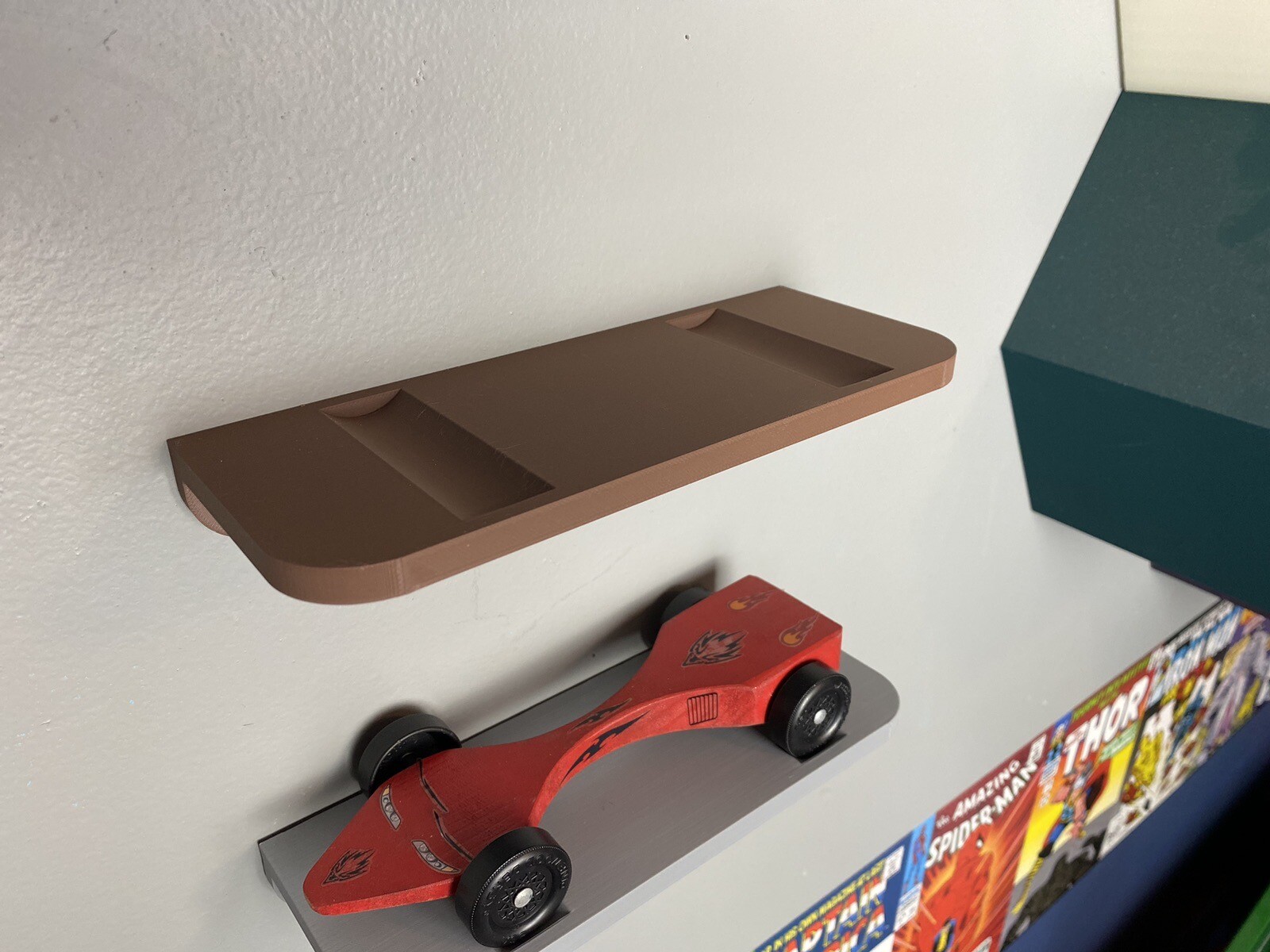 Model Derby Car Display Shelf MADE IN USA - Image 4