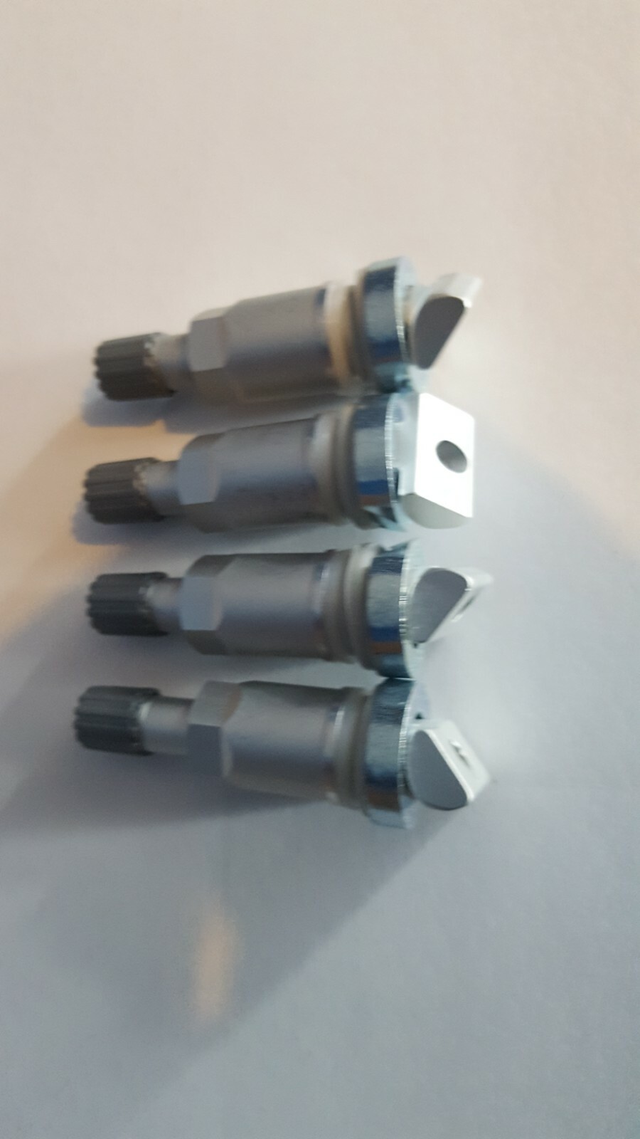 Nuevo juego plateado de 4 válvulas de neumático TPMS de aluminio x4 para Hyundai .kia- - Image 3