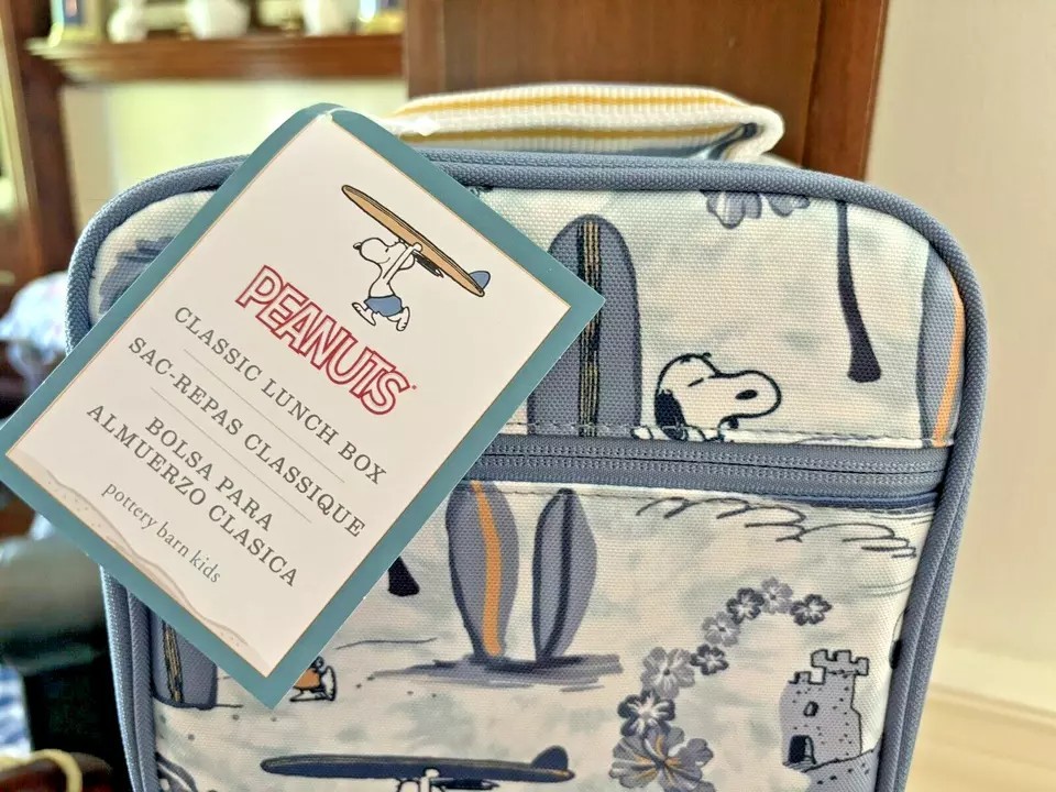 Caja de almuerzo escolar Pottery Barn para niños vacaciones Disney viaje SNOOPY SPORT regalo nueva- - Image 3