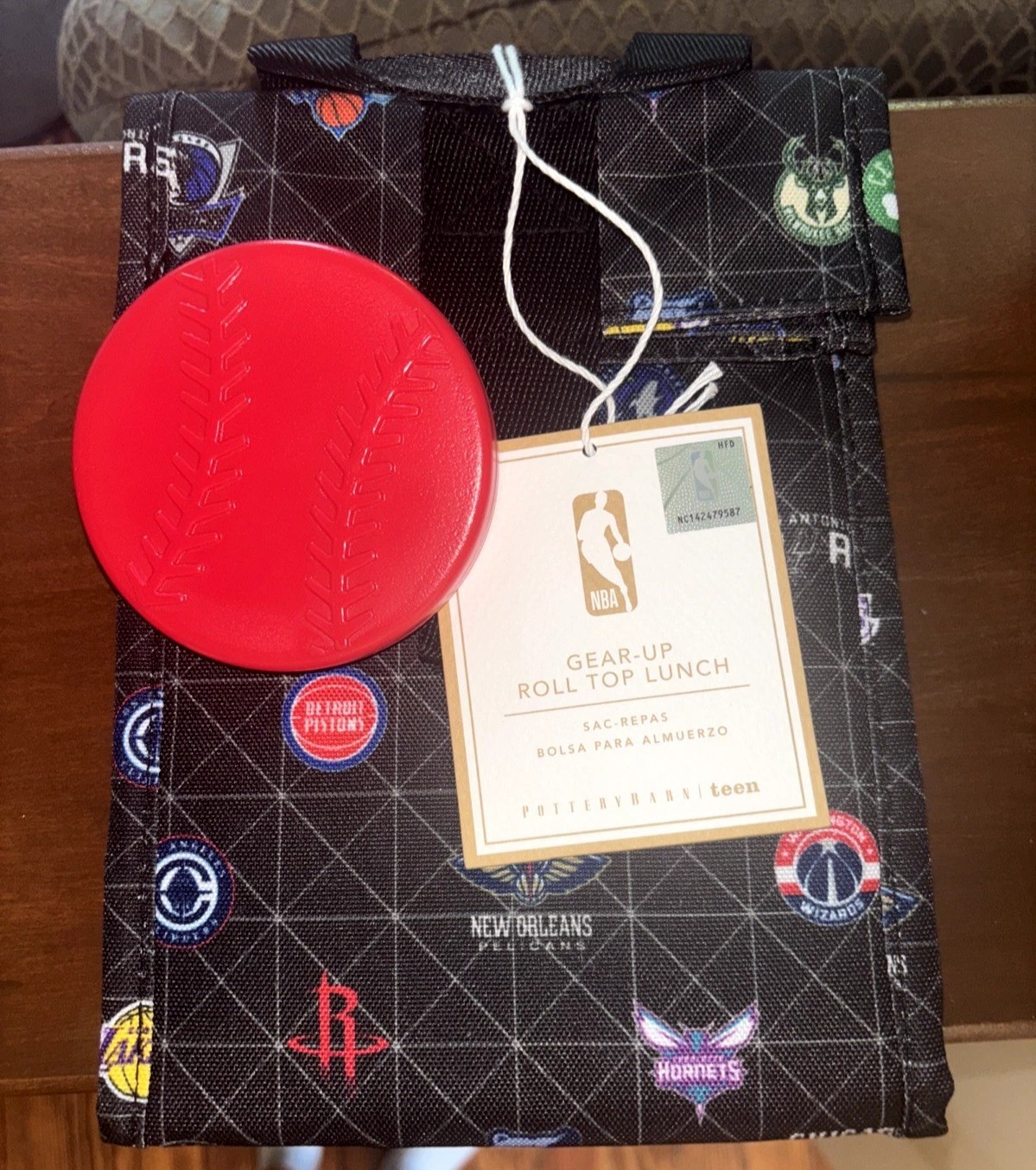 Bolsa de almuerzo escolar Pottery Barn vacaciones Disney viaje NBA BALONCESTO regalo de viaje- - Image 2