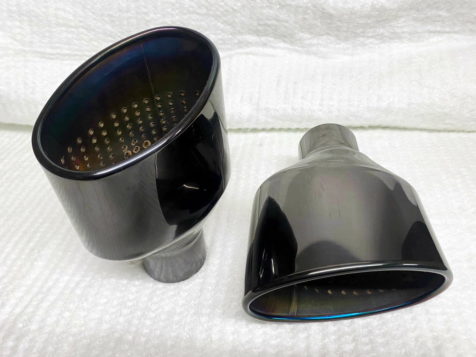 PUNTAS DE ESCAPE DUAL OVALADAS CUPRA LEÓN MK3 6"" X 4"" NEGRO CROMADO-