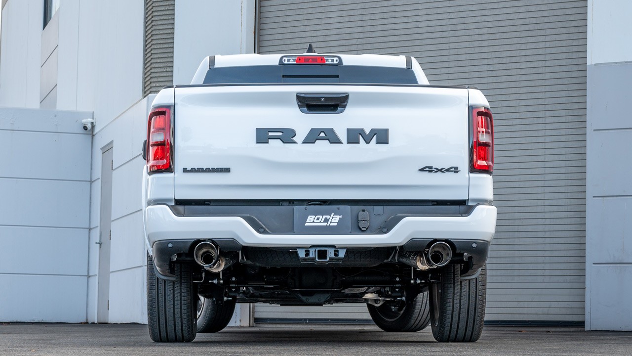Kit de punta de escape Borla cromo negro para 2024-2025 RAM 1500 3,0 L V6- - Image 4