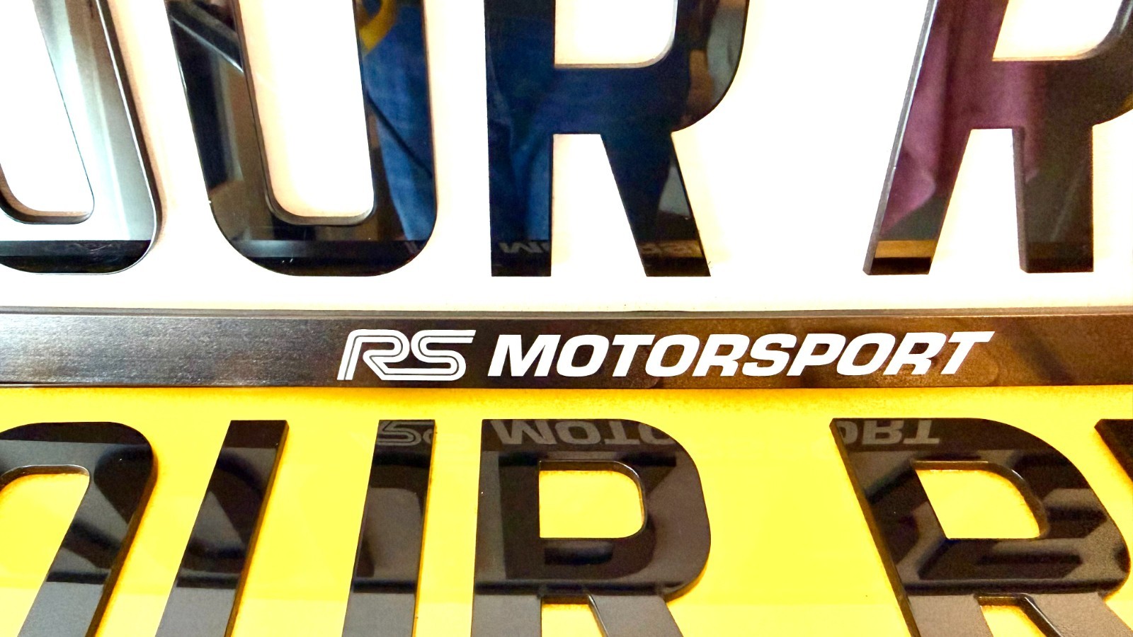 X2 FORD RS Motorsport Car Number Placas Marcos Alrededores Soportes Auténticos- - Image 2