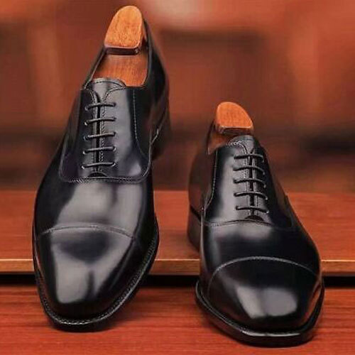 Zapatos elegantes Oxford hechos a medida Goodyear Welted de cuero negro con cordones-
