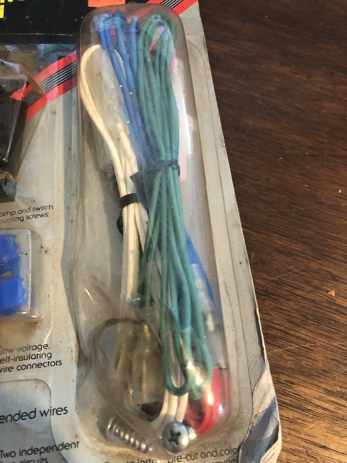 Kit de interruptor de cableado de relé de luz auxiliar automotriz 12 V nuevo en caja EE. UU. NUEVO EN CAJA- - Image 2