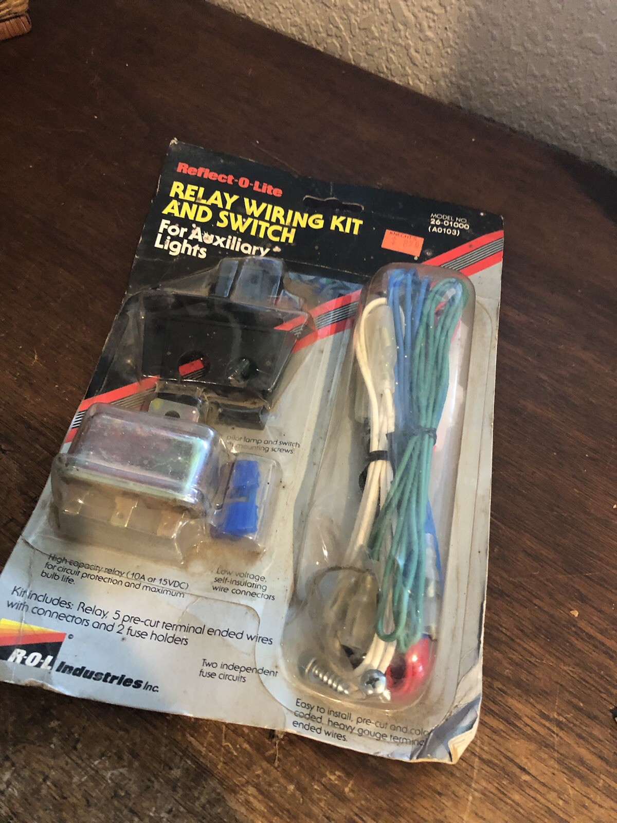 Kit de interruptor de cableado de relé de luz auxiliar automotriz 12 V nuevo en caja EE. UU. NUEVO EN CAJA- - Image 3