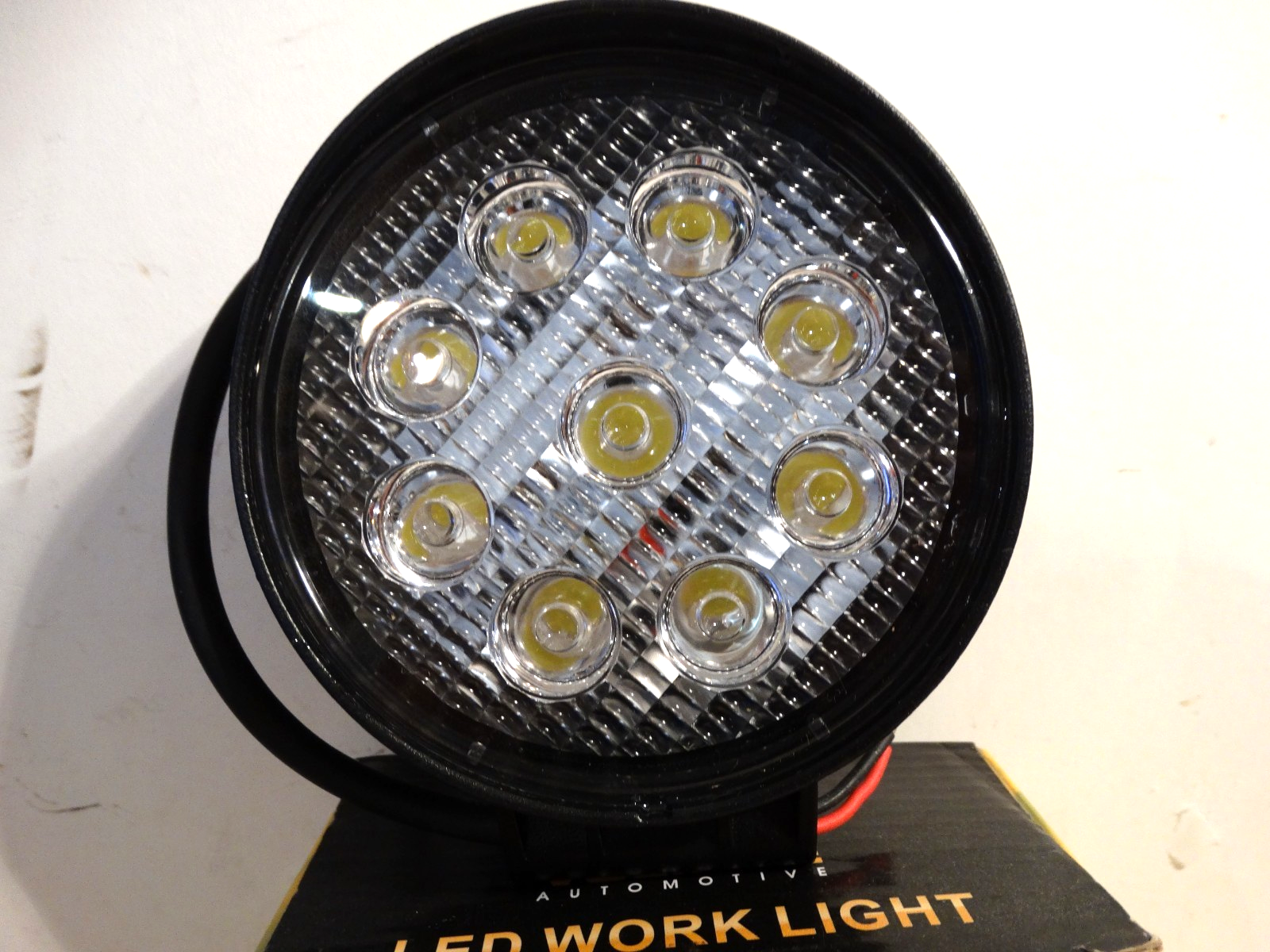 4 inch Round 27W Slim LED Work Light Flood Light Voltage Automotive - Image 2
