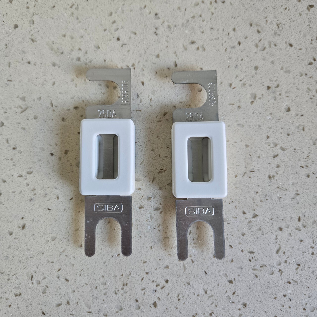 SIBA 9005805 250A Forklift Fuse 9005805.250 Battery Vehicle Automotive 90 058 05