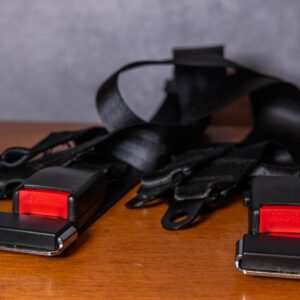 2x 3-Point vehicle Safety Belts Y-Style with Push-Button Buckle – Like New
