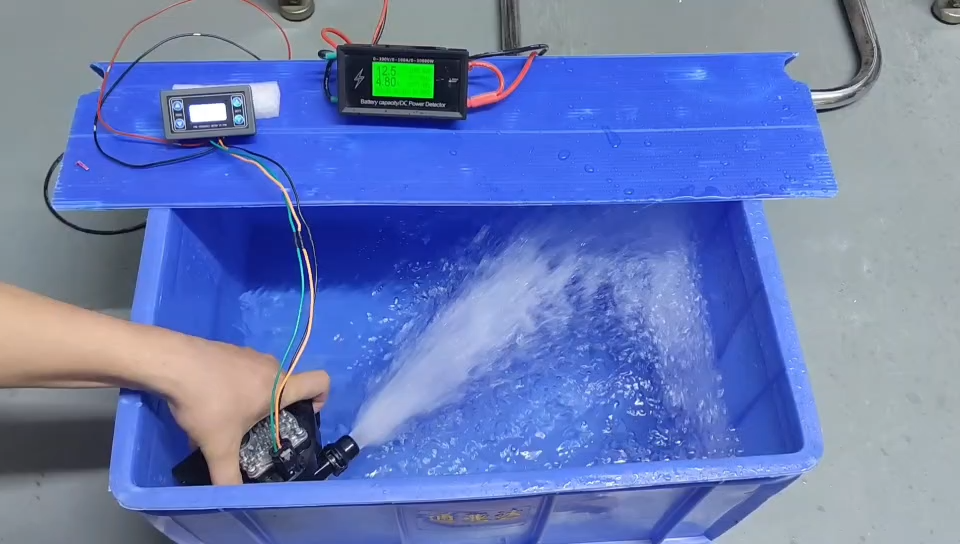 Bomba auxiliar de alto flujo 60W 12V para automóvil bomba de agua de circulación sin escobillas- - Image 2