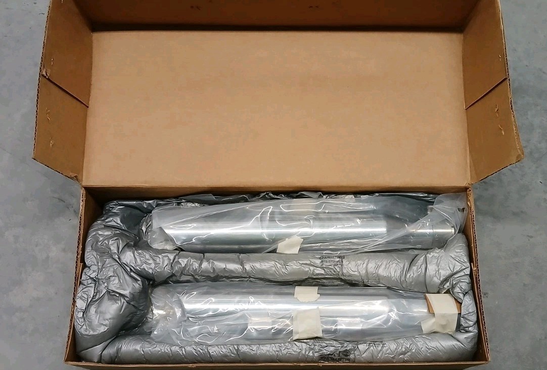 Bassani Manufacturing - 1X17B - 3 pulgadas Firepower Slip-Ons, Slash Down - Cromo-