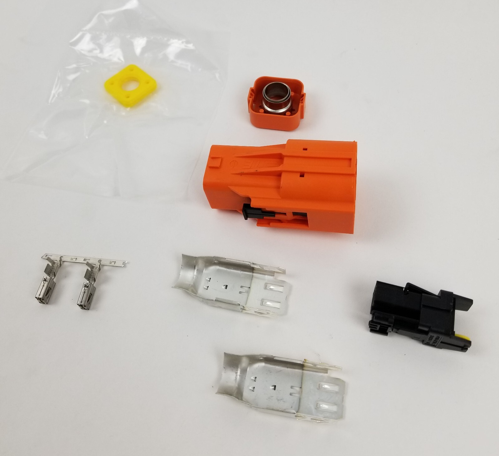 Conector automotriz de 2 pines 5 TE Connectivity YHVA630-2PHM-6MM-A HVA630-2phm NUEVO- - Image 3