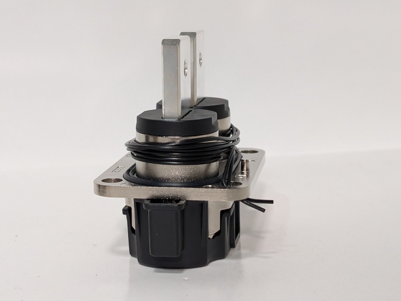 Enchufe conector cargador Amphenol Automotive HVMC2P12MV406 para EV y pila de combustible- - Image 4