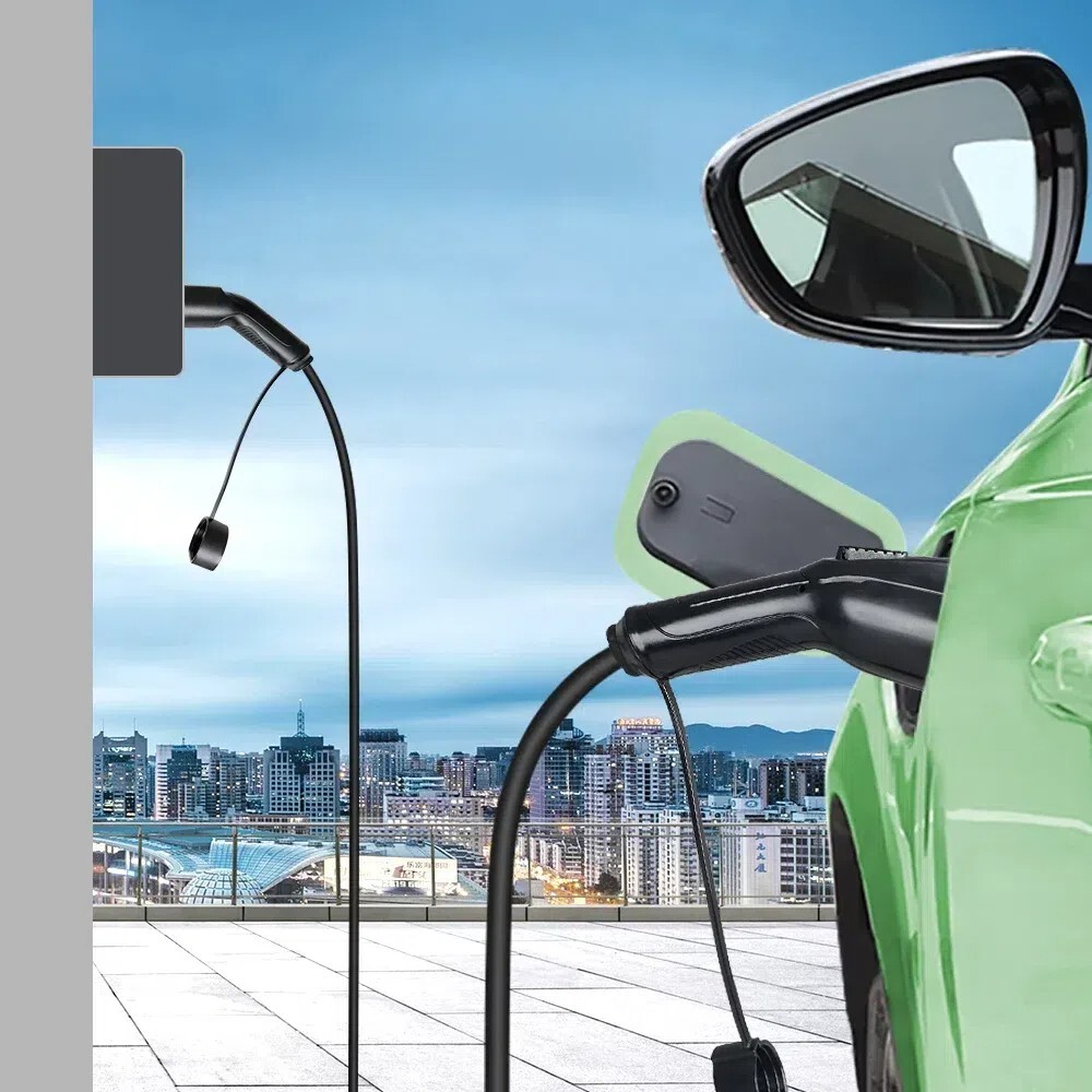 EV Public Charging Cable Type 2 Male to Type 1 Female 32A (1-Phase) 7kW, 5-Metre - Image 3