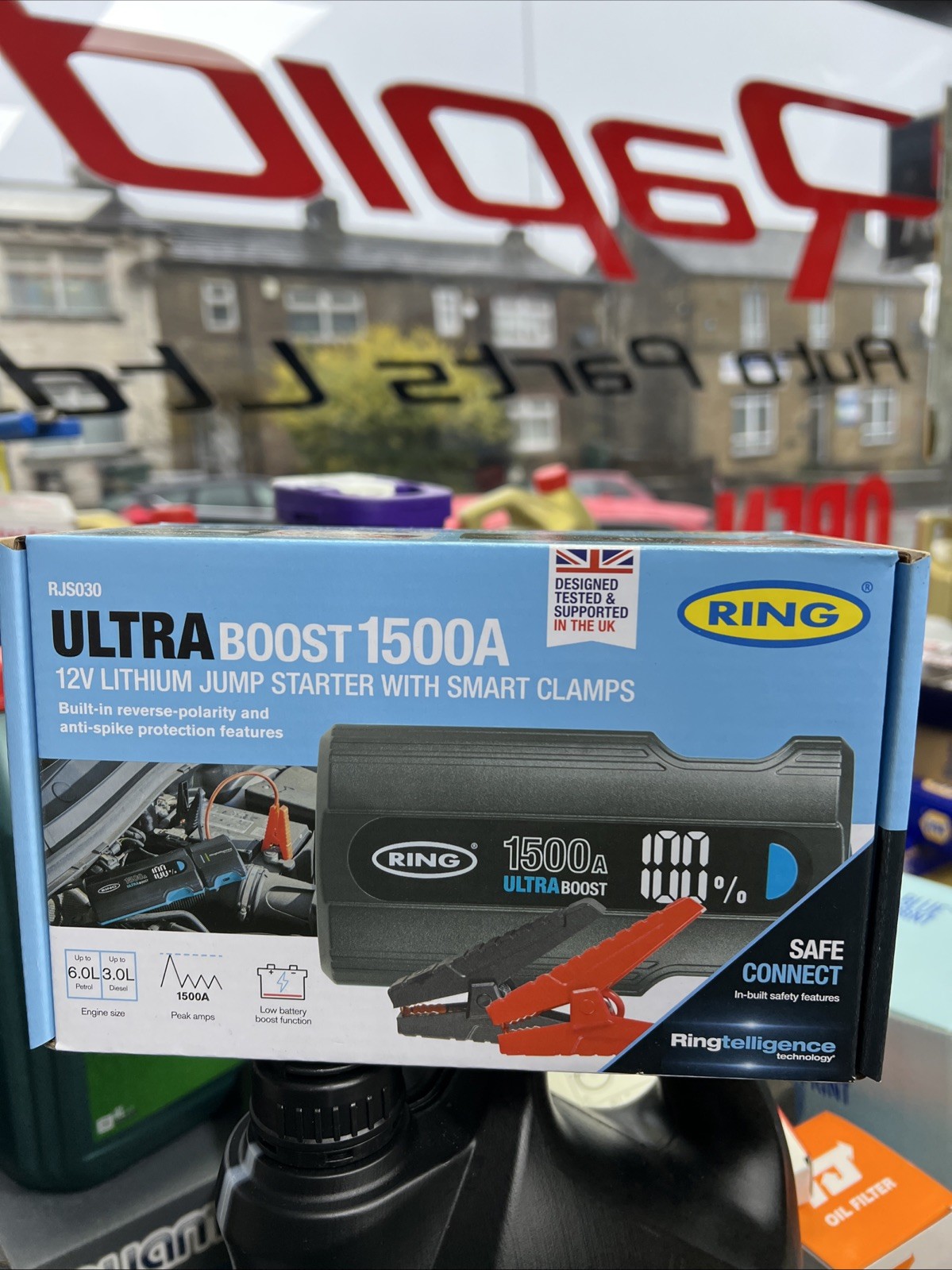 Arrancador de salto de litio Ring Automotive ULTRABOOST 1500A- - Image 2