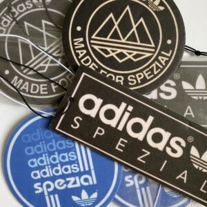 Ambientadores de coche especiales, entrenadores, Adidas, aroma de coche nuevo, paquete de seis -