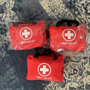Kit Primeros Auxilios Thriaid -330 Piezas (3 KITS EN TOTAL)-